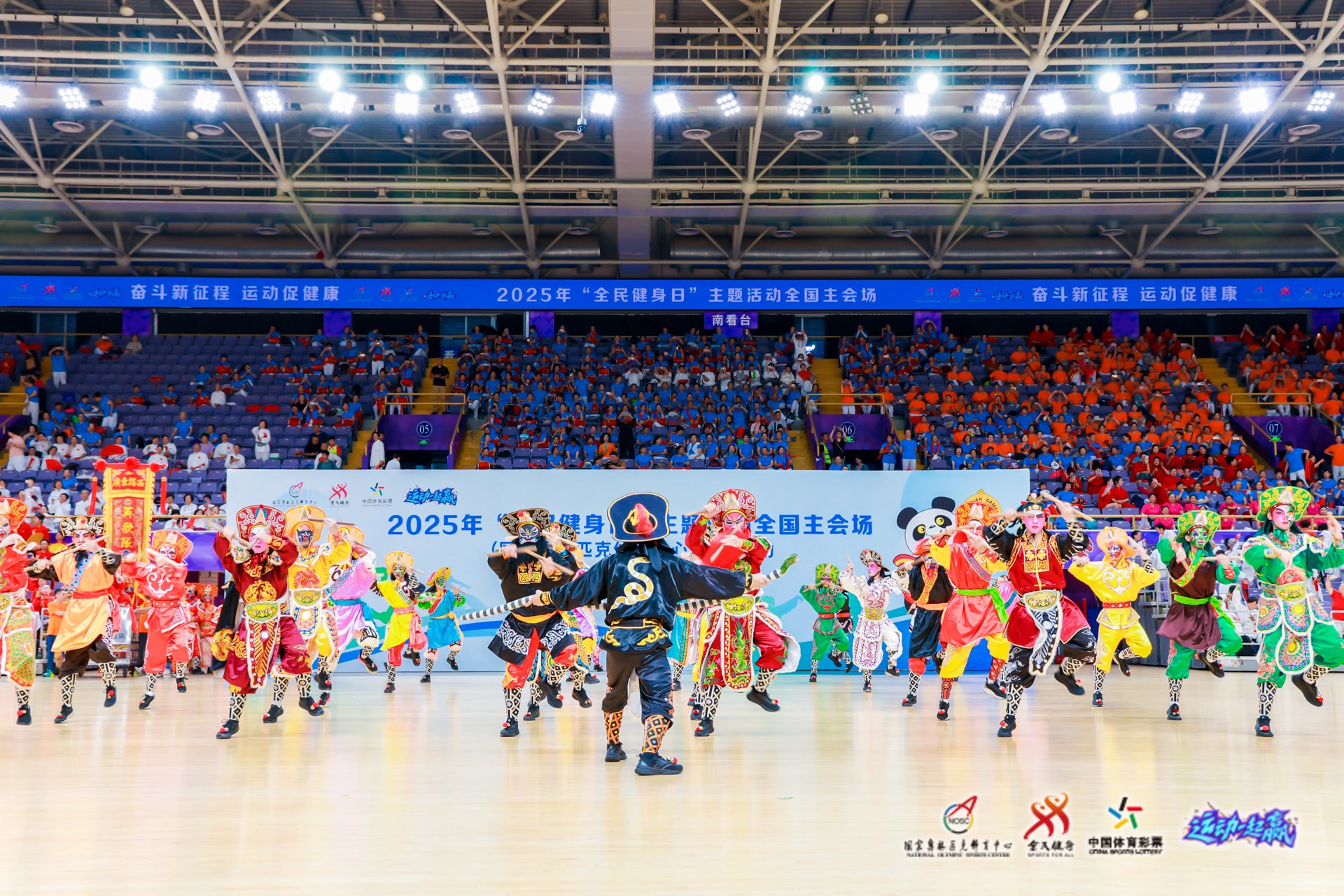 LPL第一杀手诞生！Tarzan成为救世主，八年磨一剑，完成封神之路